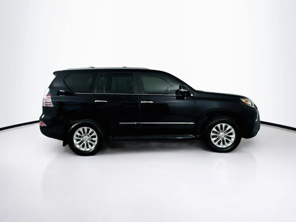 Used 2016 Black Onyx Lexus 460 image 9