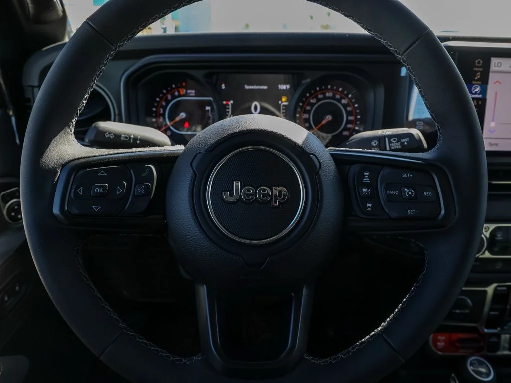 New 2026 Black Clear-Coat Exterior Paint Jeep Mojave image 23