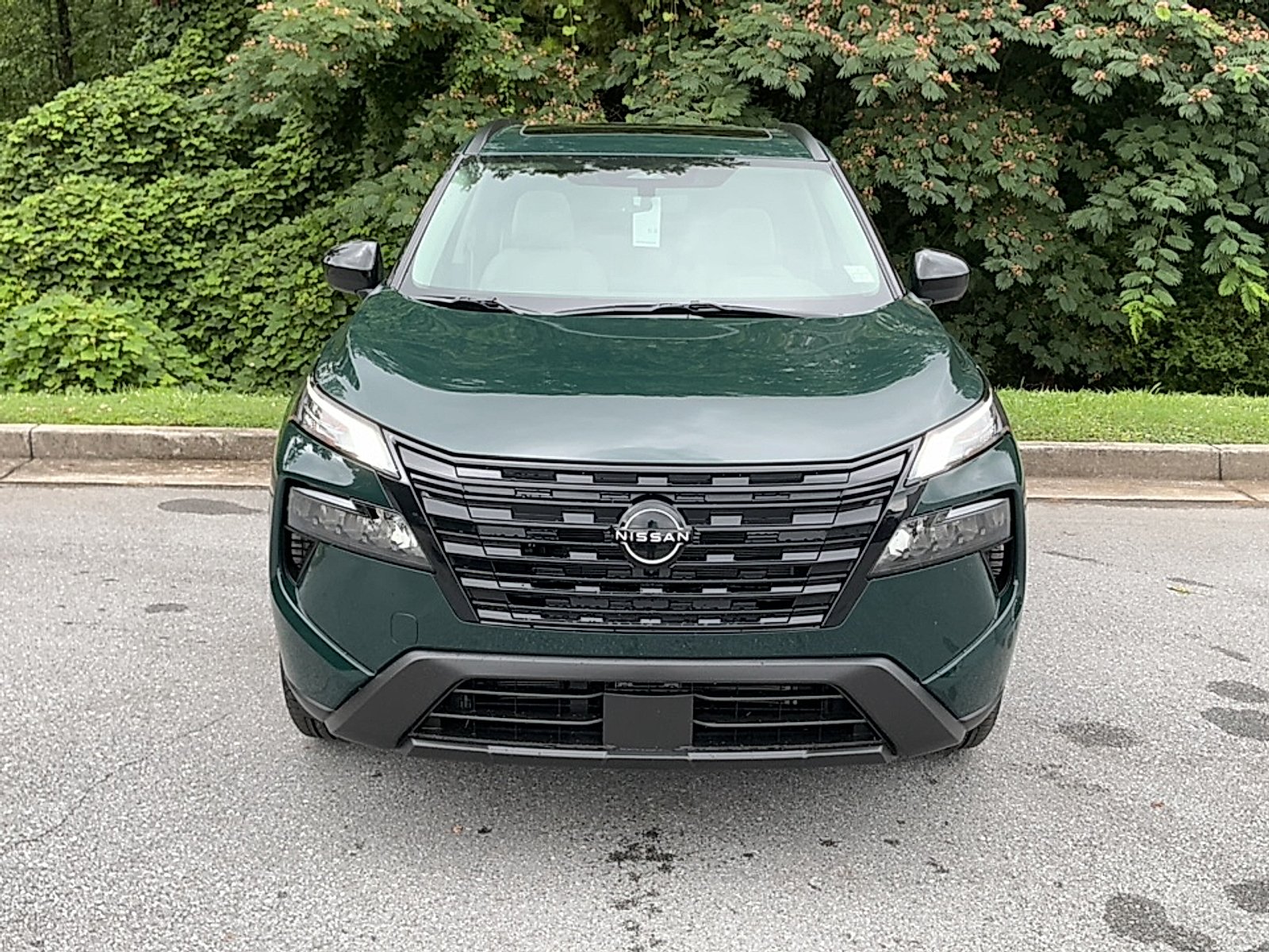 New 2026 Obsidian Green Nissan Dark Armor image 17