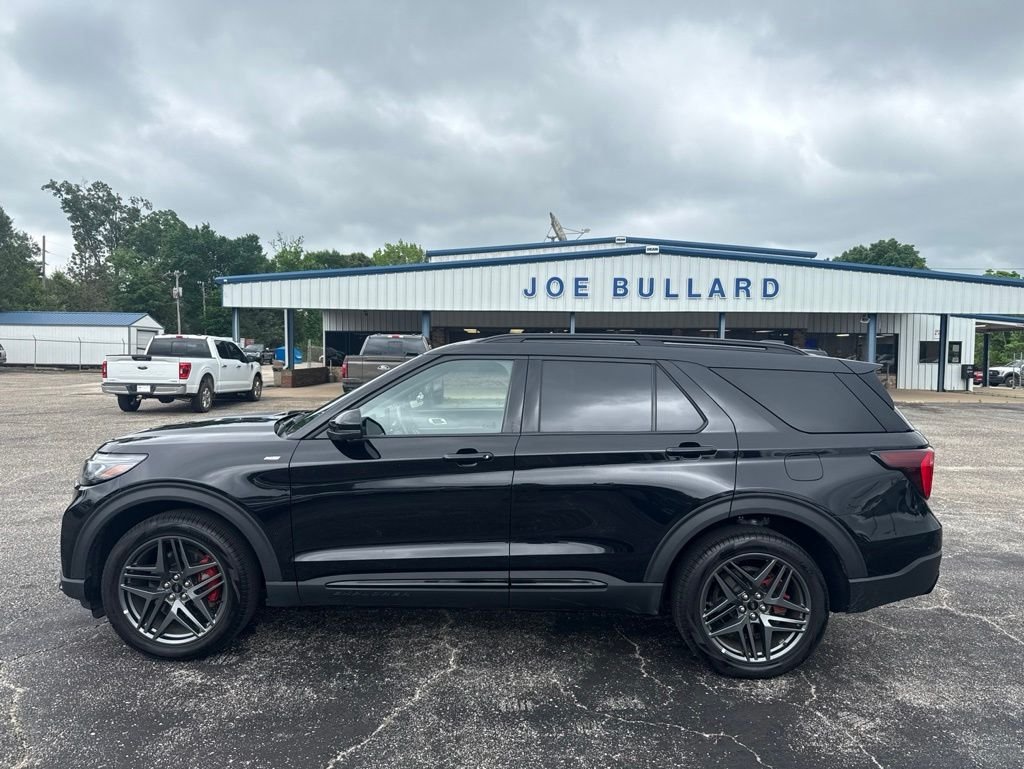 Used 2025 Black Ford ST-Line image 21