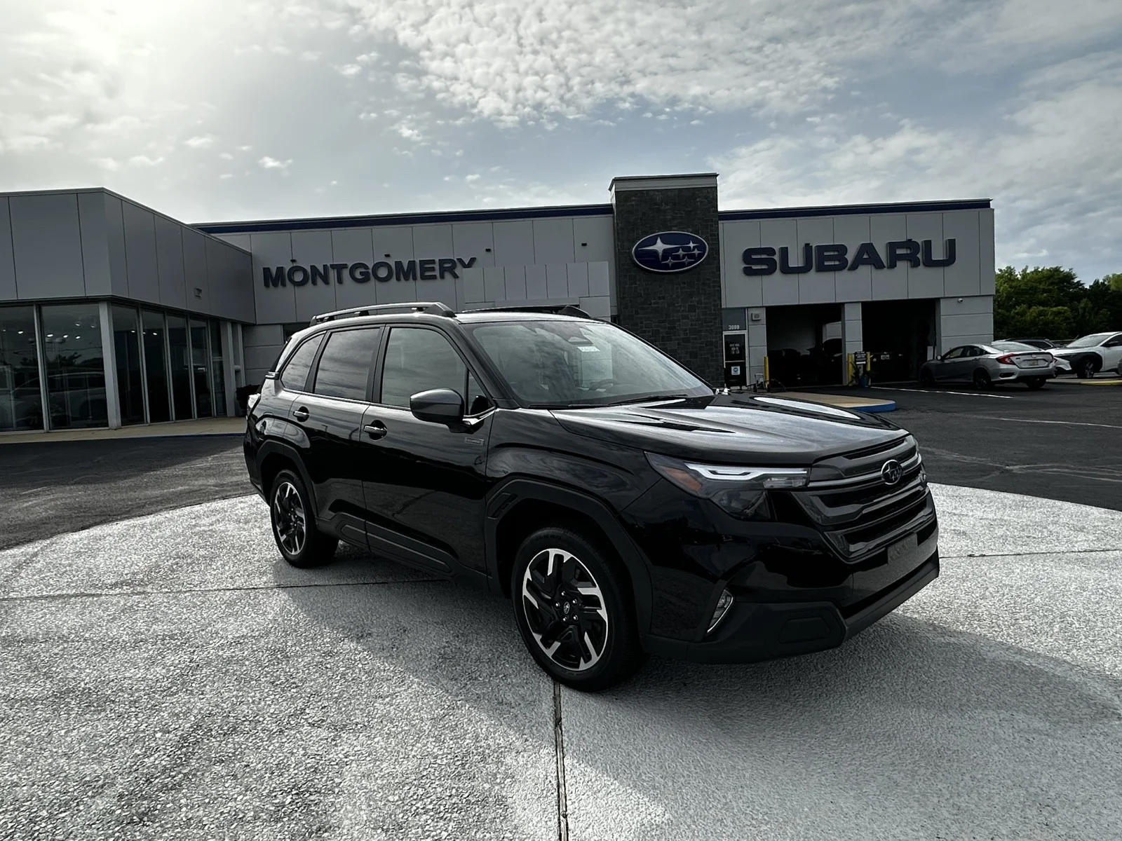 2026 Subaru Forester Premium Hybrid's photo