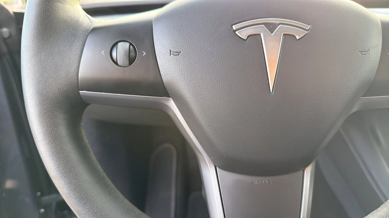 Used 2022 Black Tesla Long Range image 16