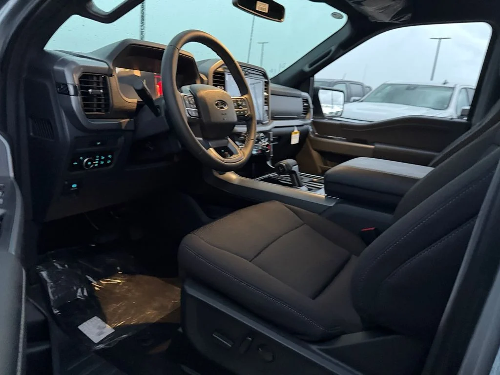 New 2026 Silver Ford XLT image 5