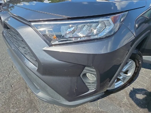 Used 2021 Gray Toyota XLE image 31