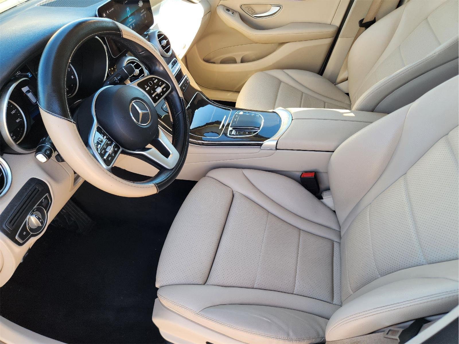 Certified Used 2022 Mojave Silver Metallic Mercedes-Benz GLC 300 image 13