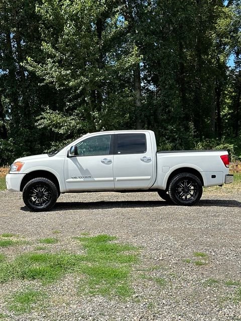 2011 Nissan Titan SL - Photo 6