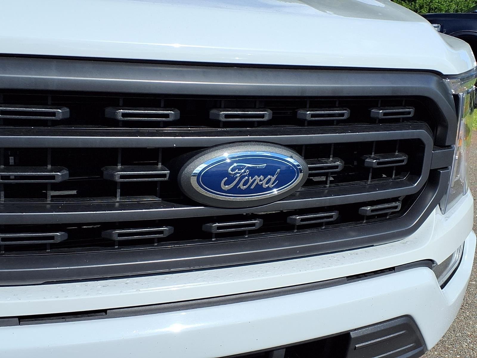 Used 2023 Avalanche Ford XLT image 13