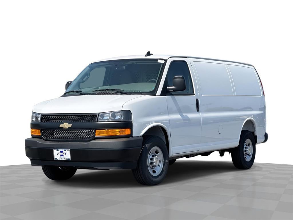 2026 Chevrolet Express 2500 Work Van HD's photo