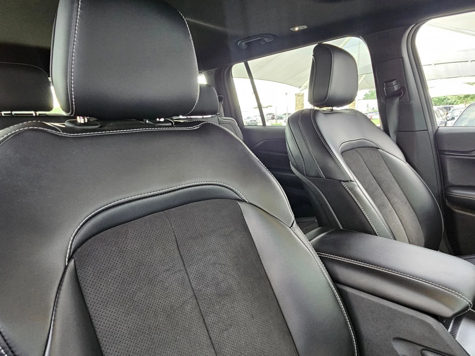Used 2025 Silver Zynith Jeep Altitude X image 26
