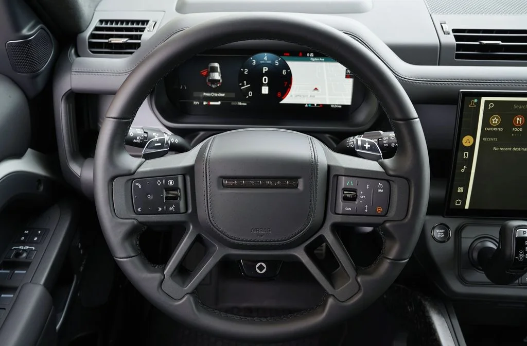 New 2026 Borasco Grey Land Rover OCTA image 17