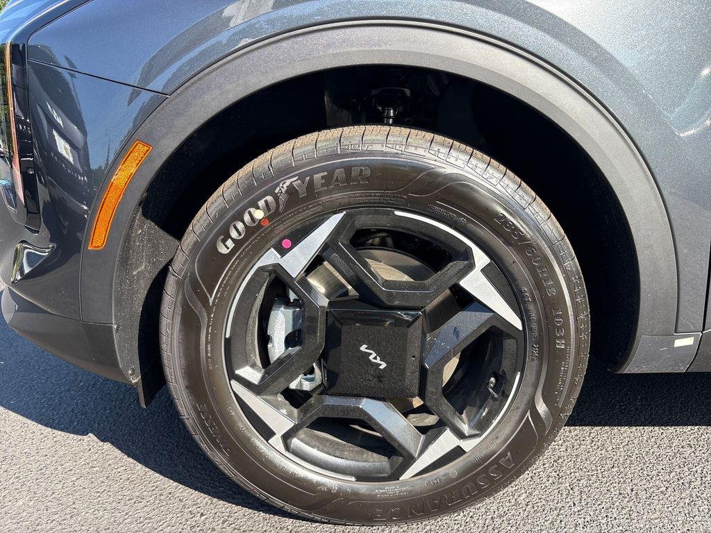 New 2026 Gravity Gray Kia EX image 11