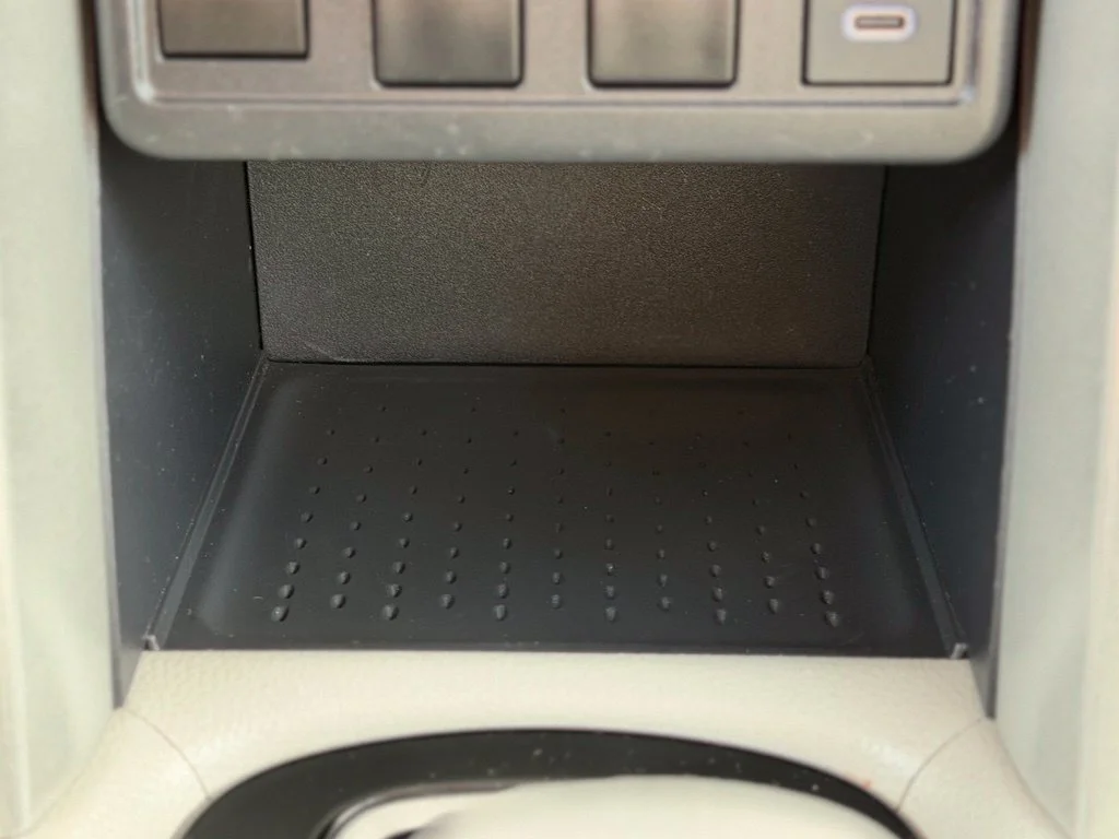 Used 2024  Toyota L image 16