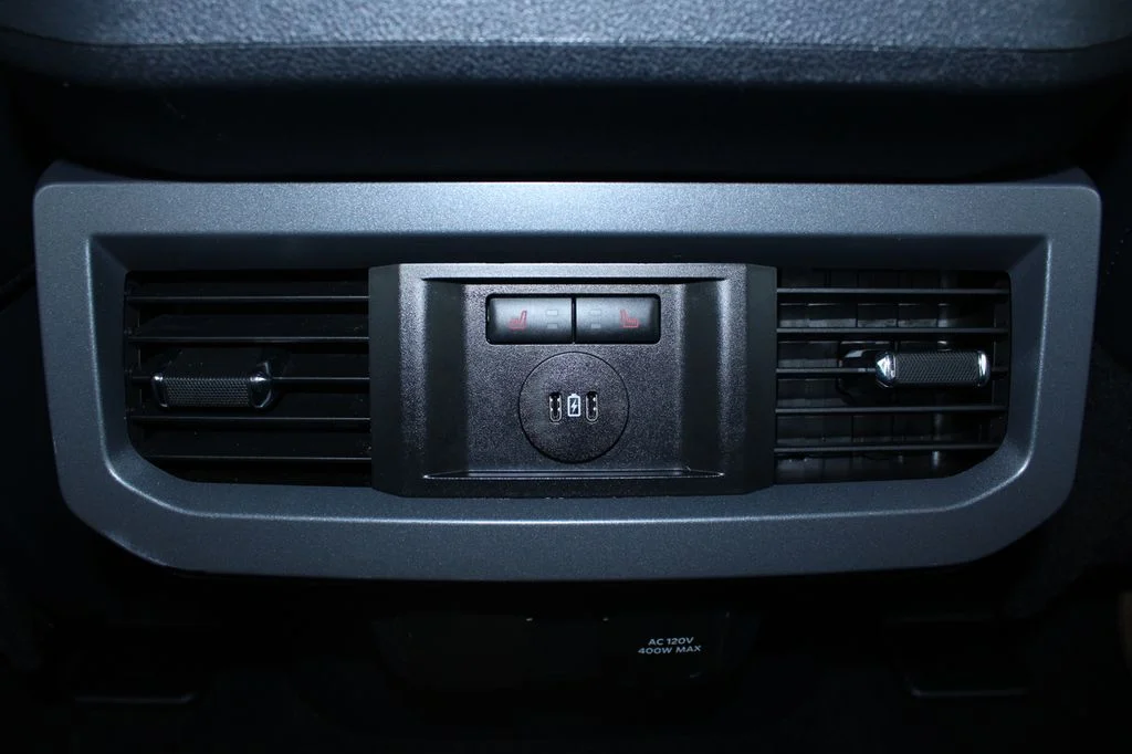 Used 2024 Oxford White Ford Lariat image 31