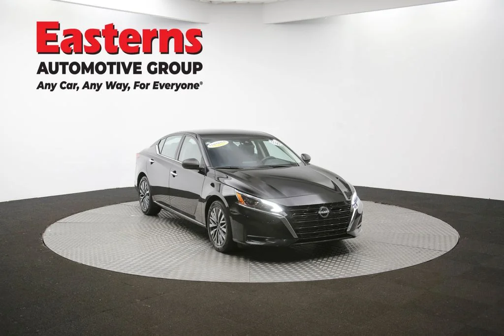 Used 2024 Black Nissan 2.5 SV image 47
