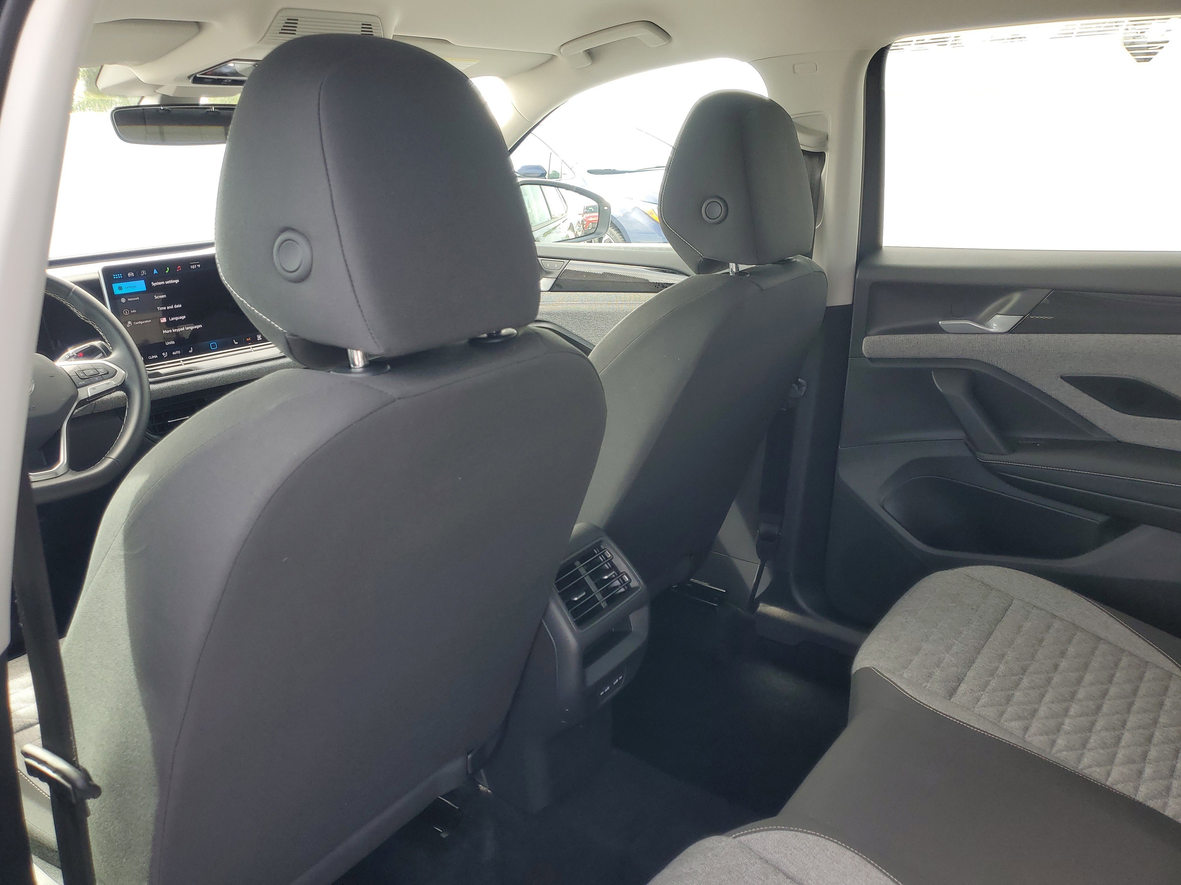 Used 2025 Platinum Gray Metallic Volkswagen S image 11