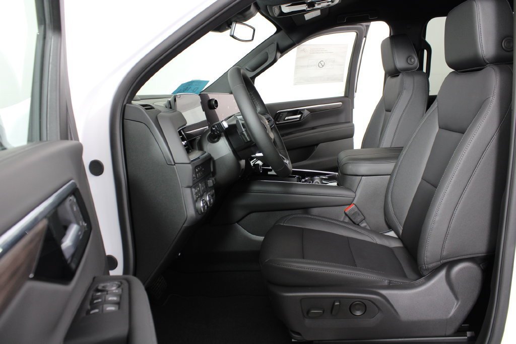 2027 Chevrolet Suburban LT - Photo 24