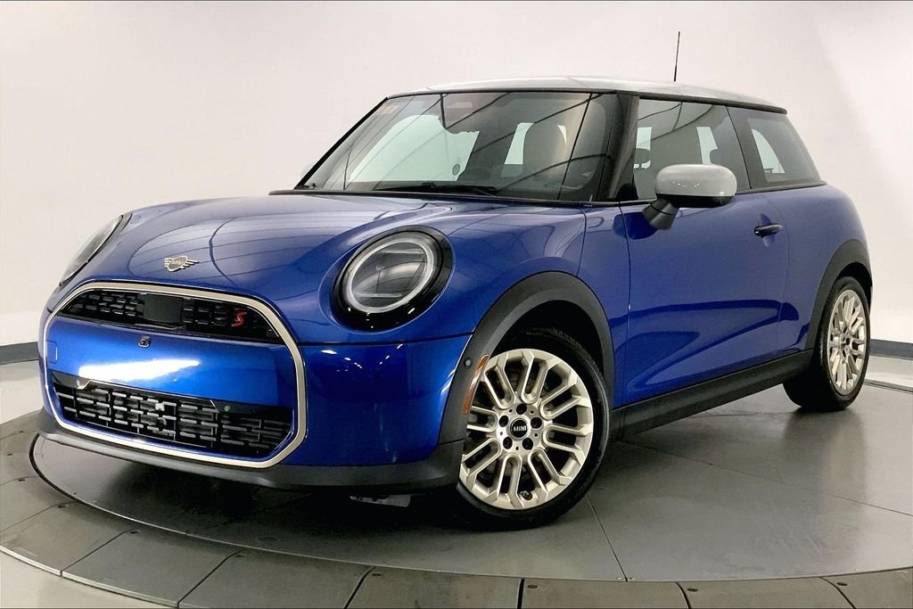 Used 2025 Blazing Blue Metallic MINI  image 11