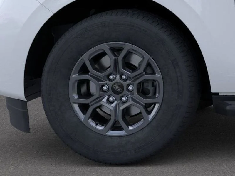 New 2025 Oxford White Ford Active image 19