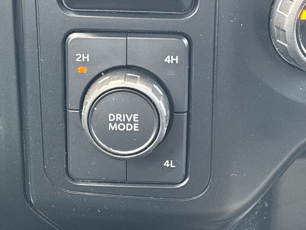 Used 2023 Avalanche Ford XL image 36