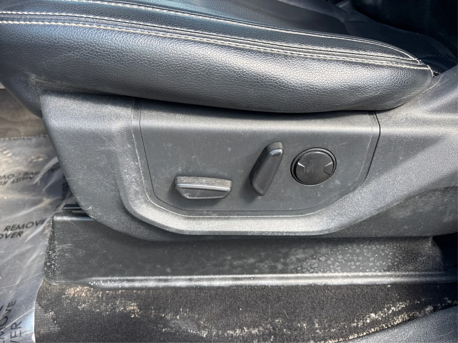 Used 2022 White Ford LARIAT image 13