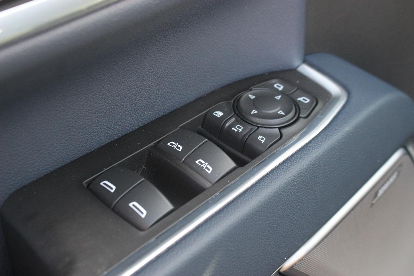 Used 2025 Black Chevrolet High Country image 15