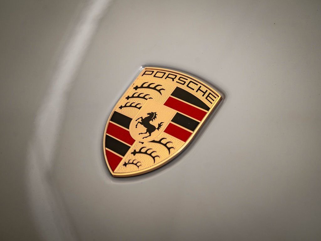 Used 2022 Chalk Porsche Targa 4 GTS image 29