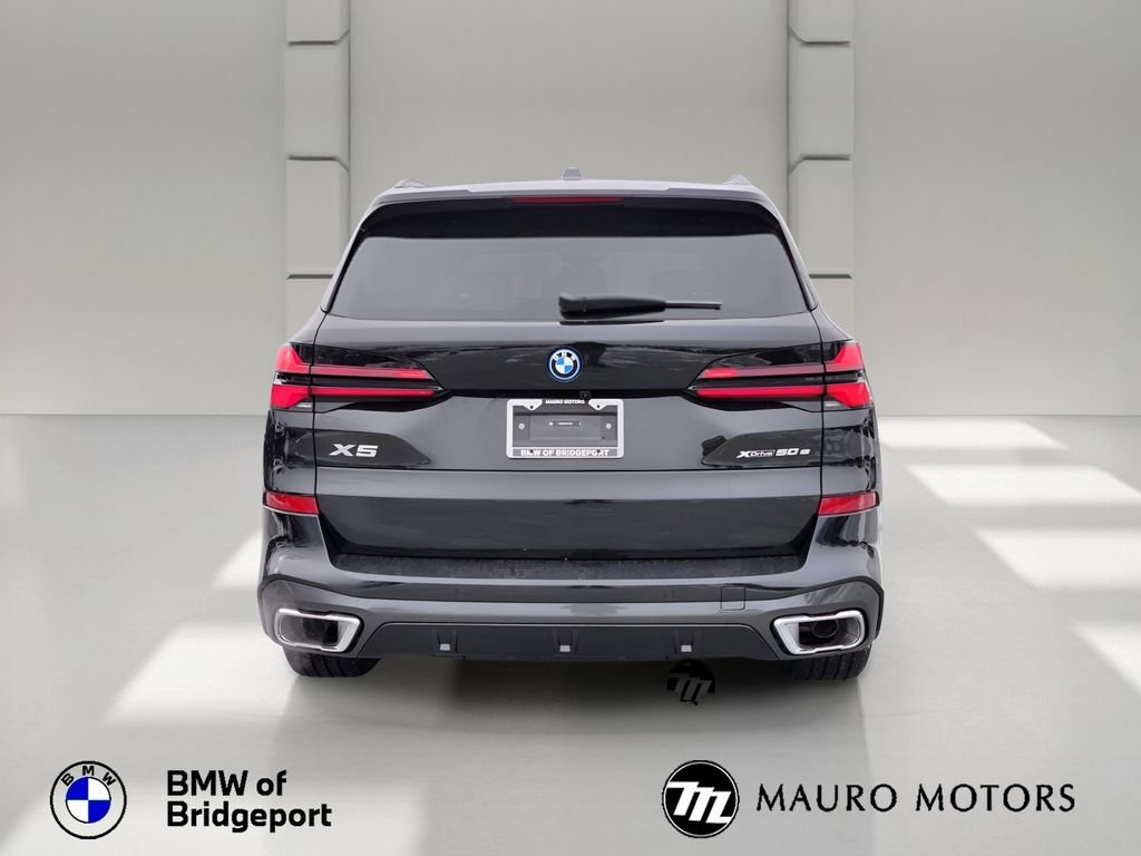 Used 2026 Black BMW xDrive50e image 4