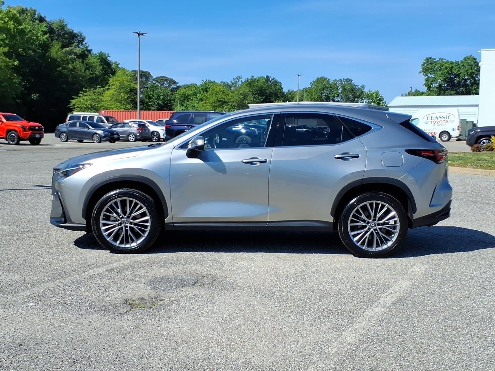 Used 2022 Atomic Silver Lexus NX 350h Premium image 3