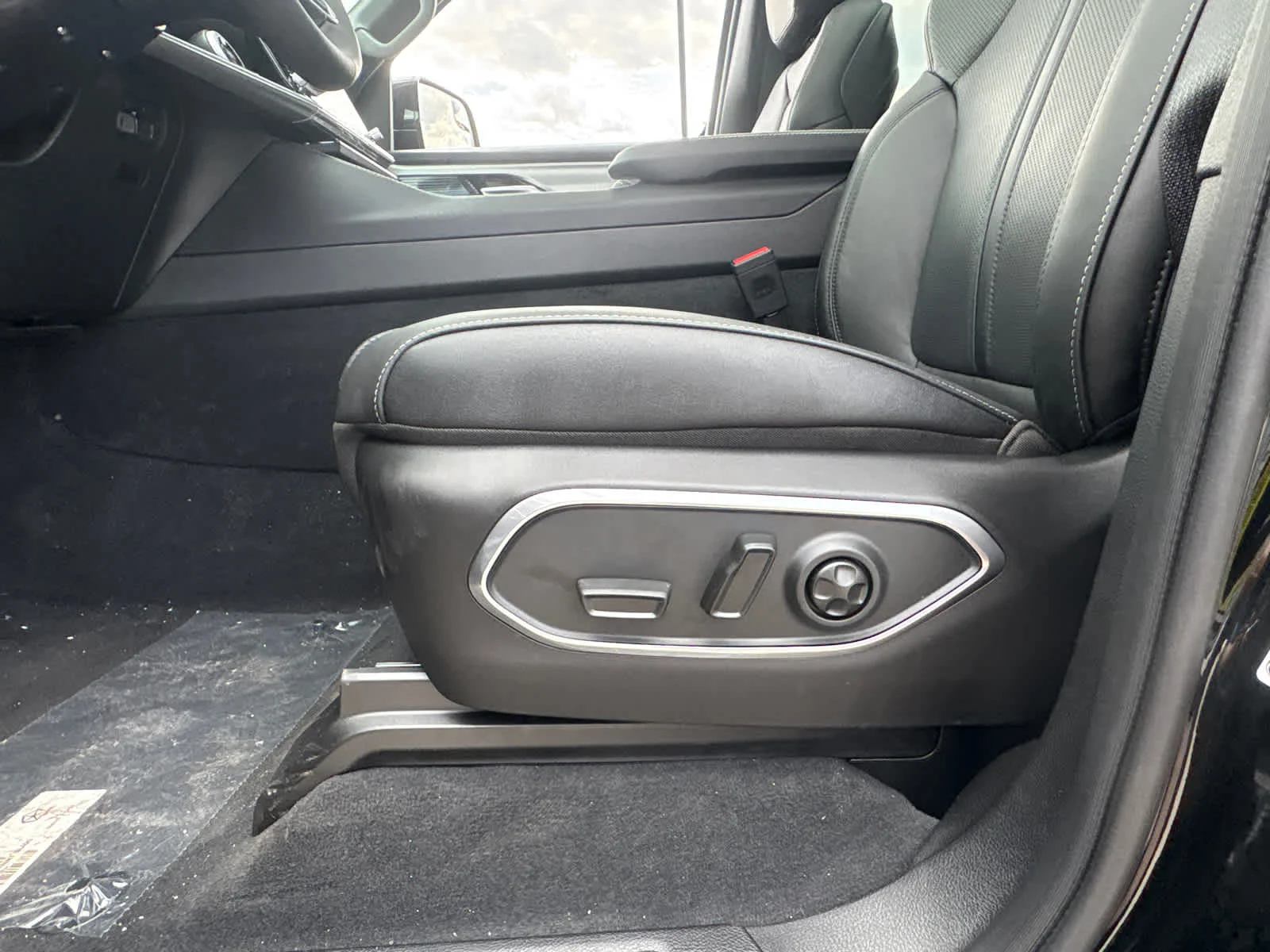 New 2026 High Gloss Black Jeep Upland image 20