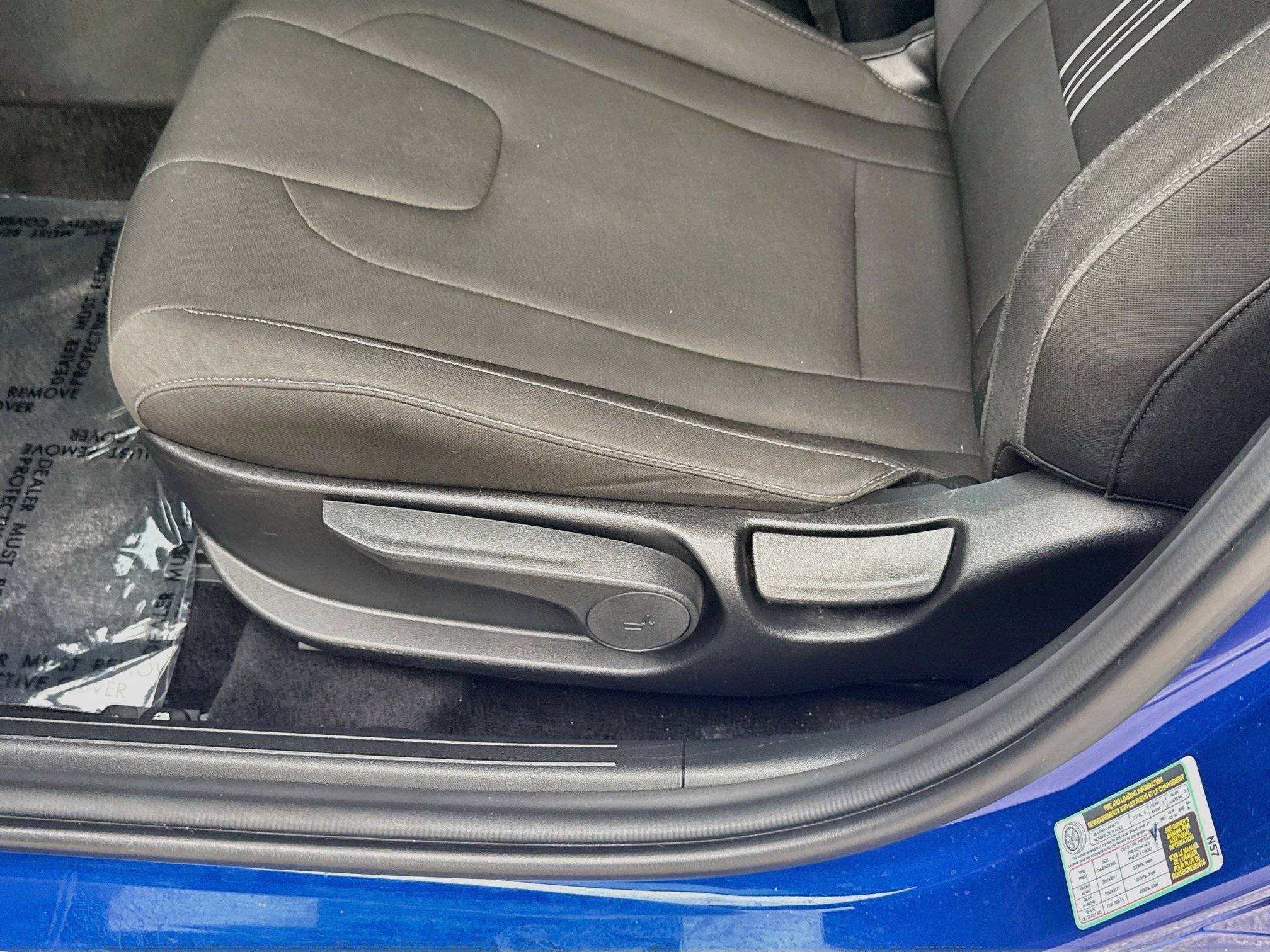 Used 2025 Intense Blue Hyundai SEL Sport image 15
