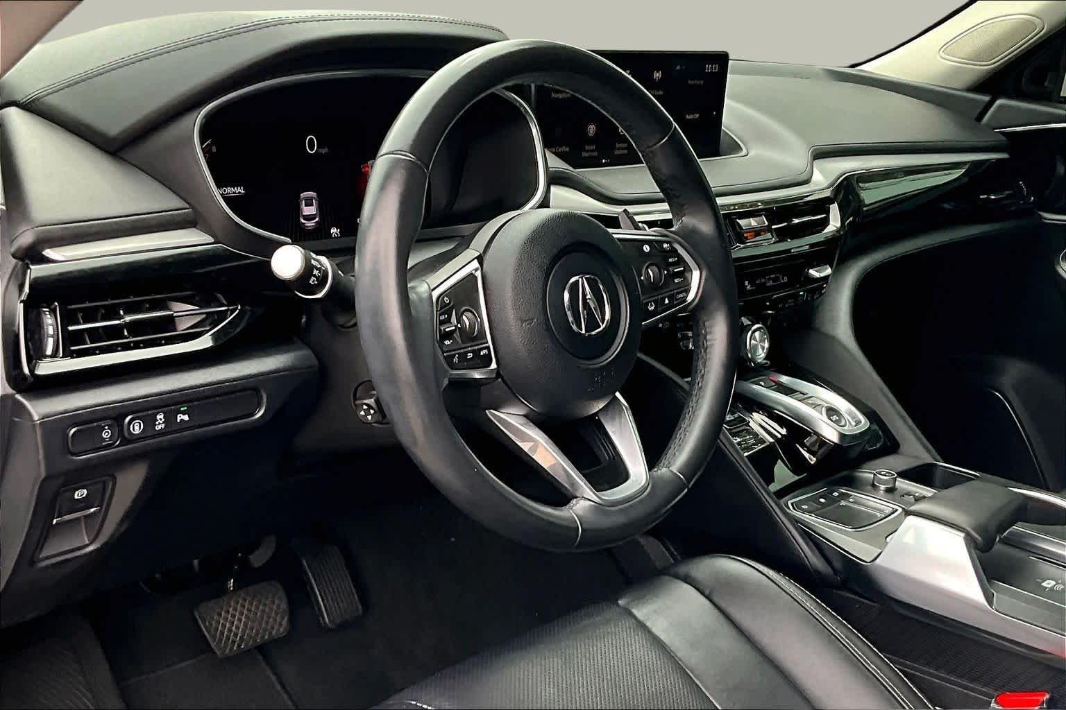 Used 2024 Platinum White Pearl Acura w/Technology Package image 18