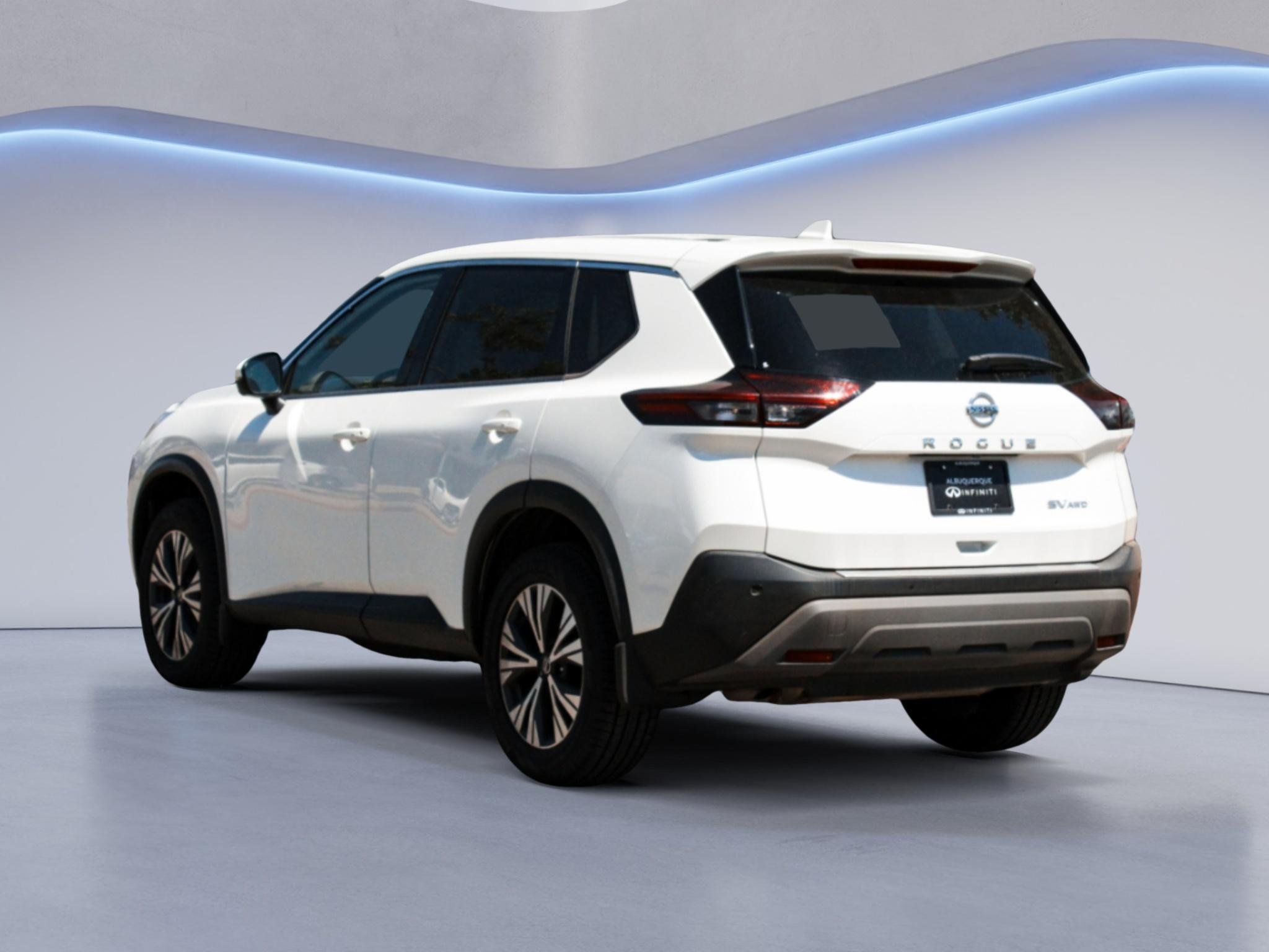Used 2021 Pearl White Tricoat Nissan SV image 7