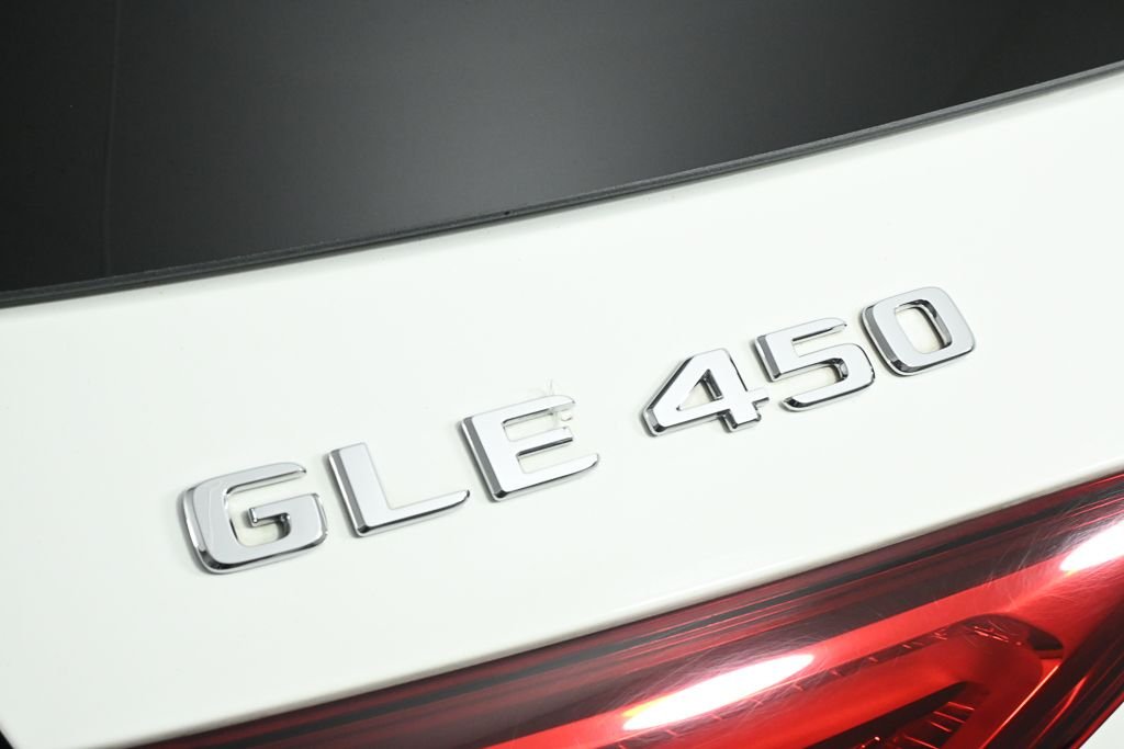 Used 2020 White Mercedes-Benz GLE 450 image 28