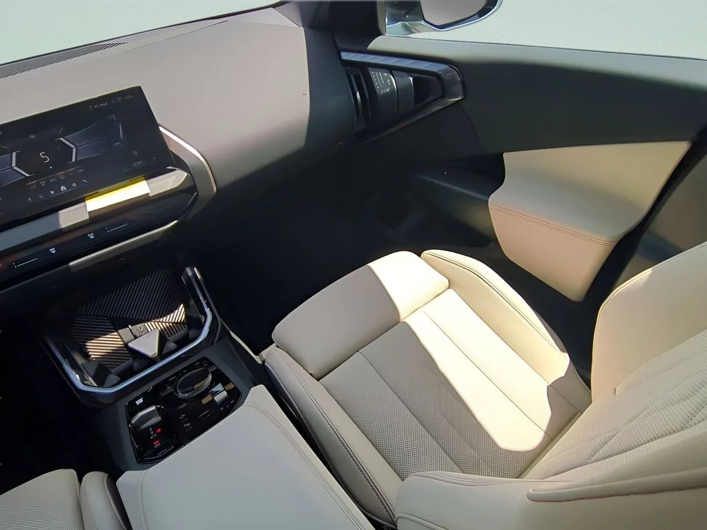 2025 BMW X3 30 - Photo 16
