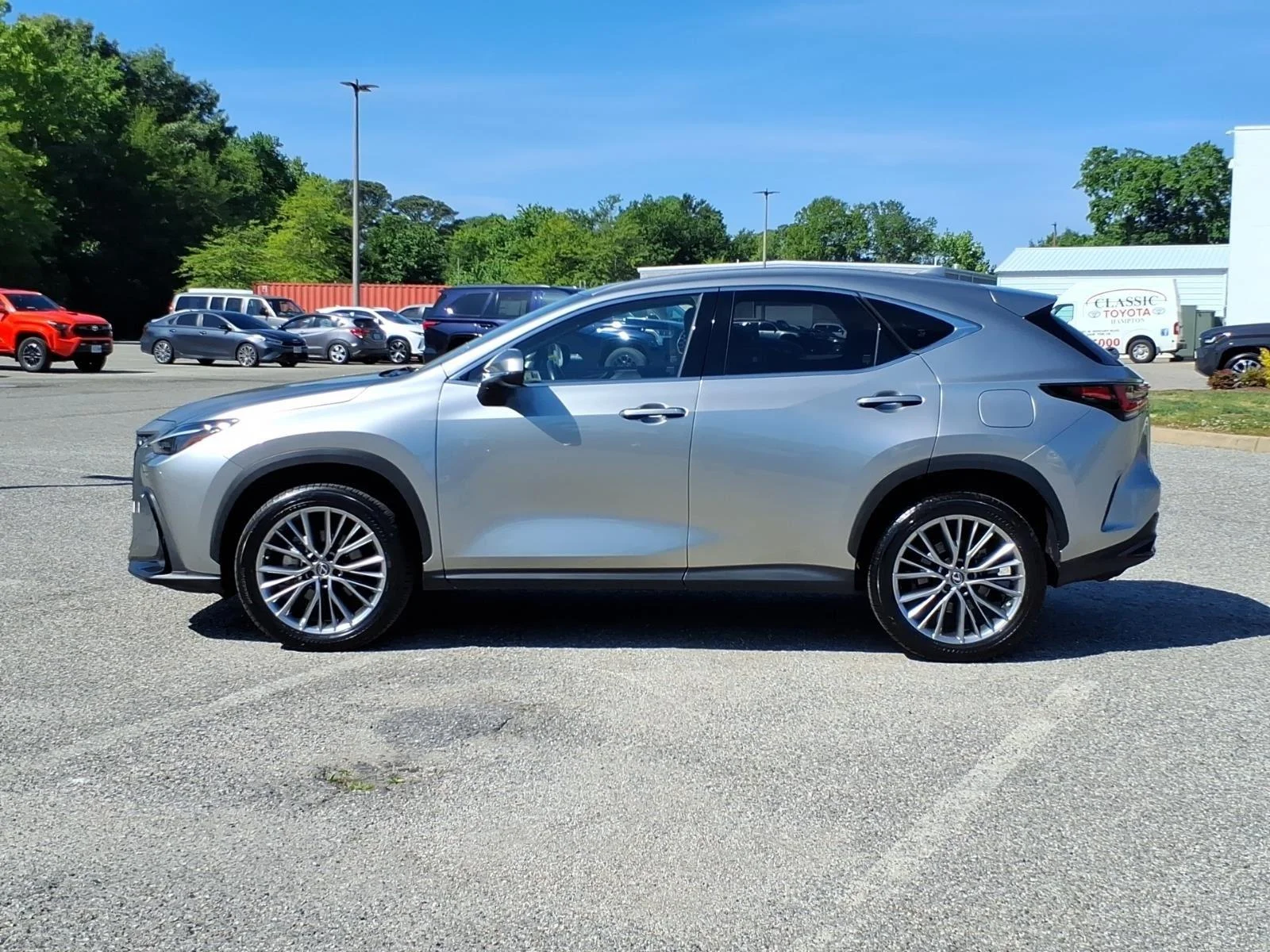 Used 2022 Atomic Silver Lexus NX 350h Premium image 3