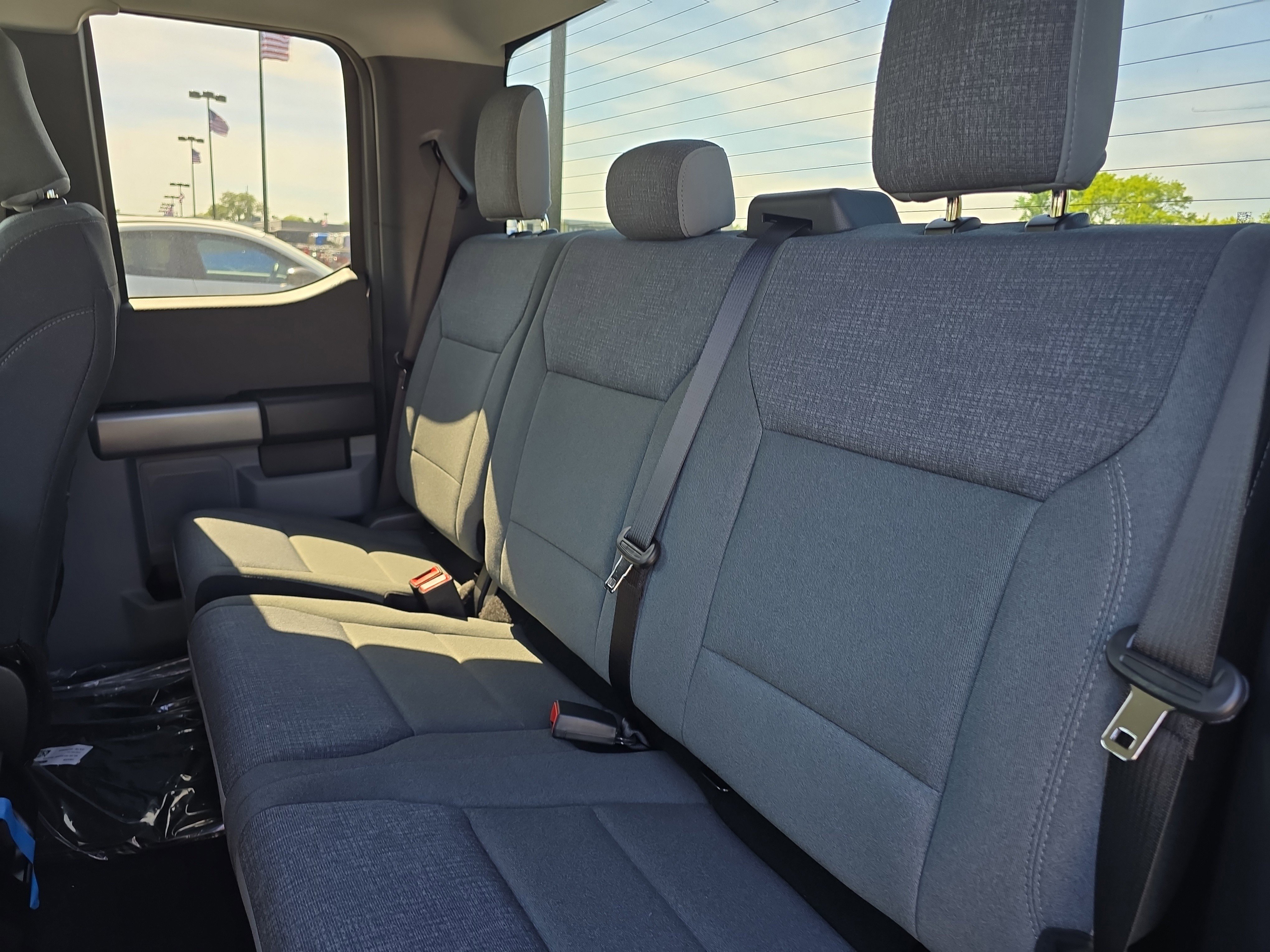 New 2026 Carbonized Gray Metallic Ford XLT image 27