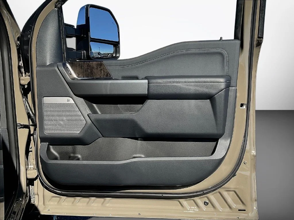 New 2027 Marsh Gray Metallic Ford F-250® Lariat® image 37