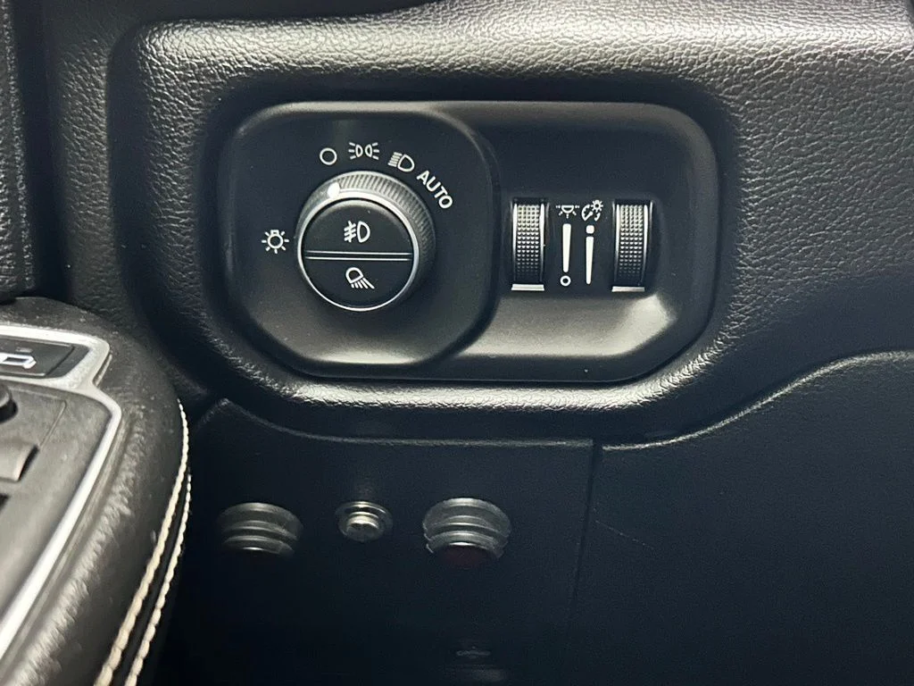 Used 2021 White Ram Laramie image 20