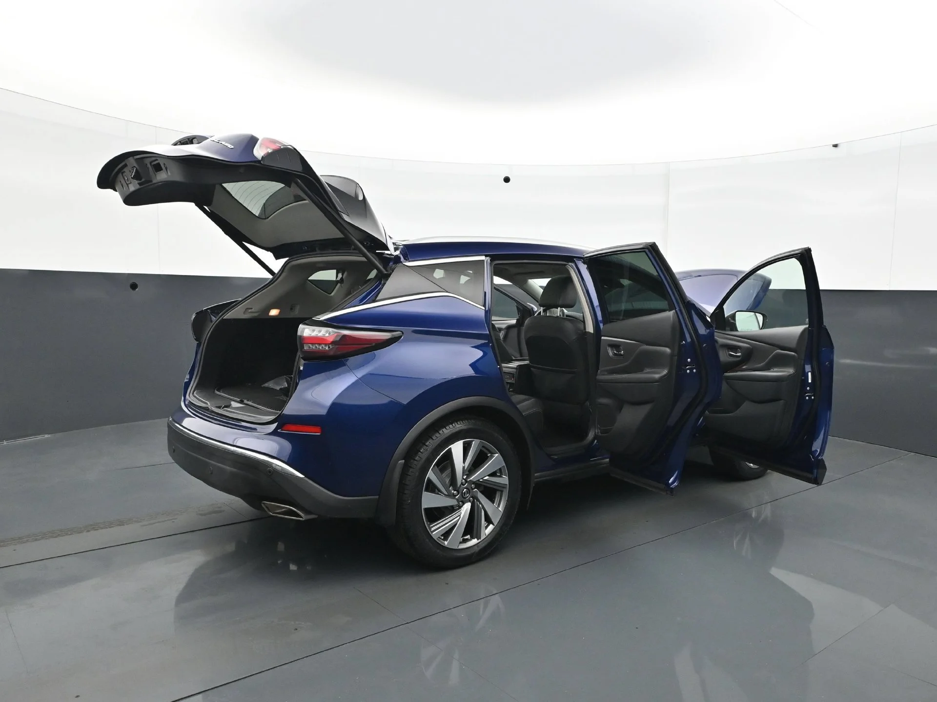 Used 2020 Deep Blue Pearl Nissan SL image 35