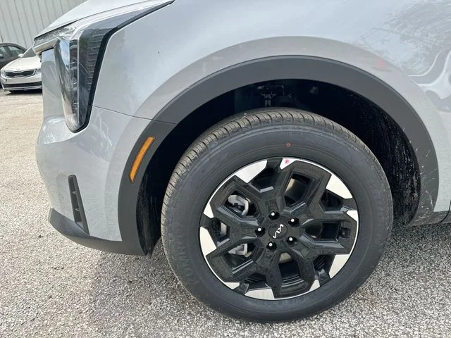 New 2026 Wolf Gray Kia S image 20