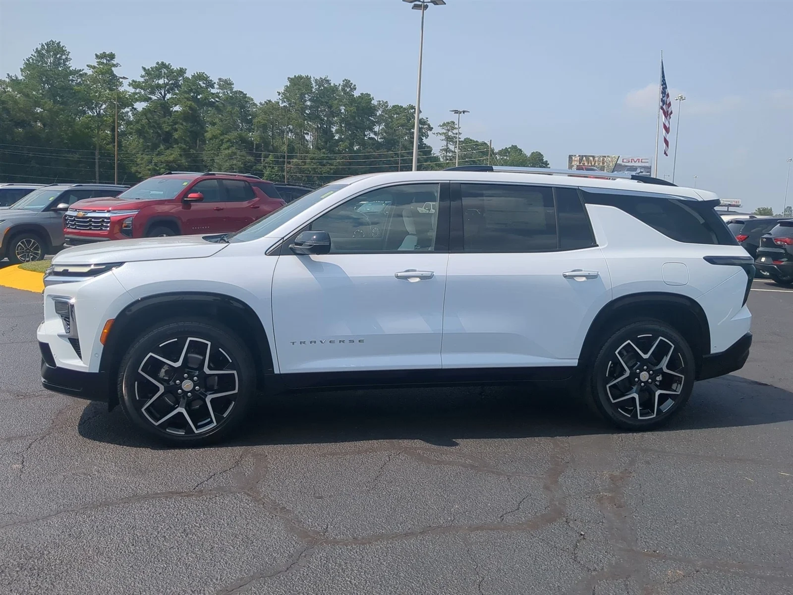 New 2026 Polar White Tricoat Chevrolet High Country image 29