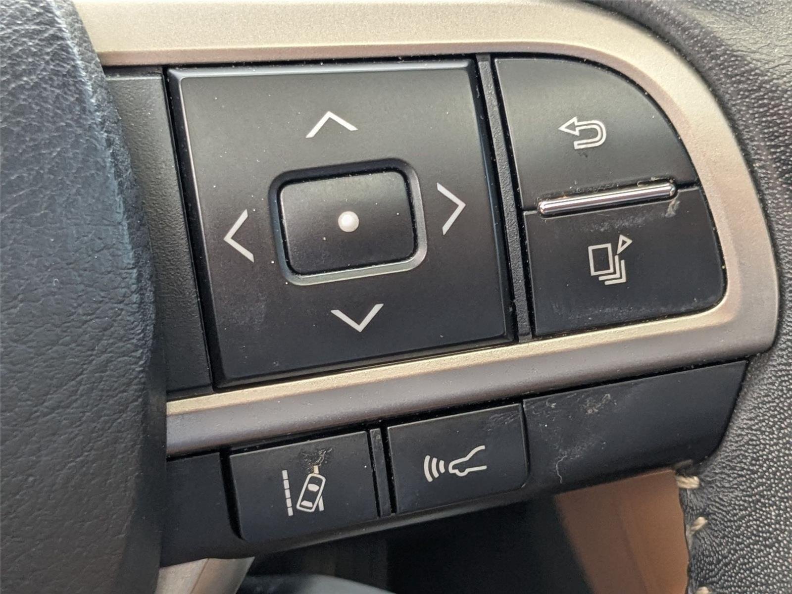 Used 2021  Lexus RX 350 image 18