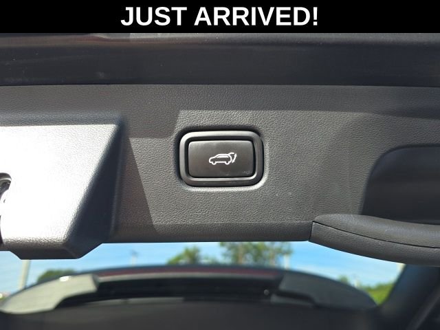 Certified Used 2024 Black Hyundai SEL image 8