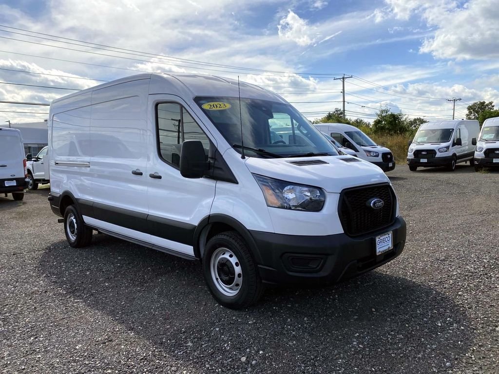 Used 2023 White Ford  image 1