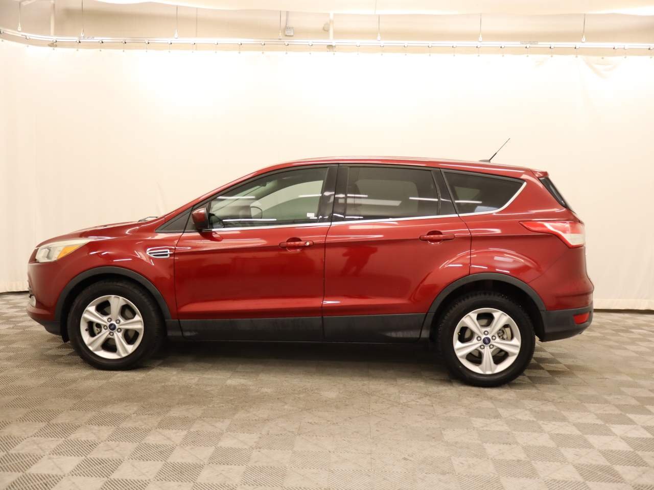 Used 2016 Ford Escape SE with VIN 1FMCU0GX6GUB15818 for sale in Scottsdale, AZ