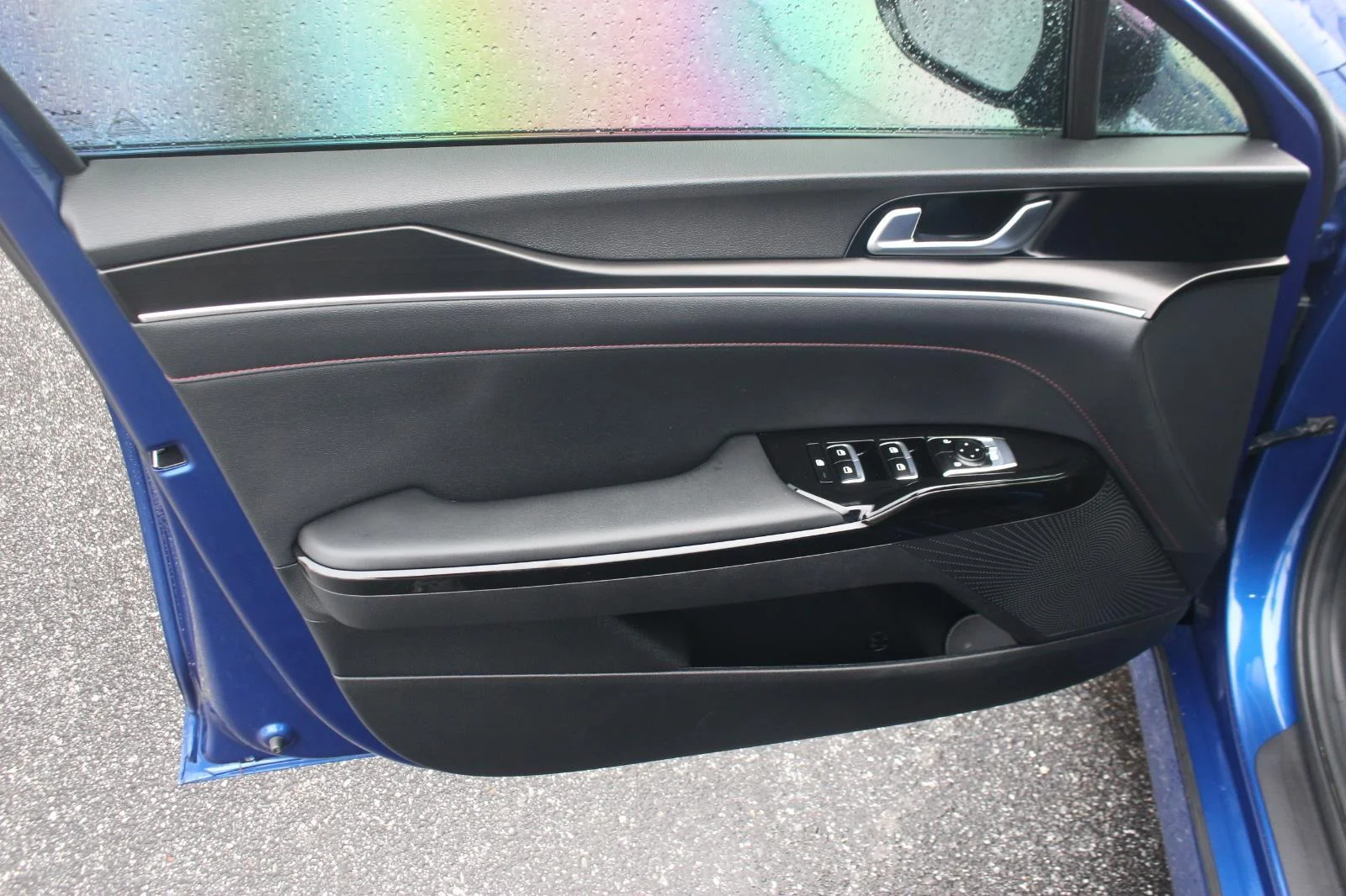 Used 2024 Blue Kia GT image 11