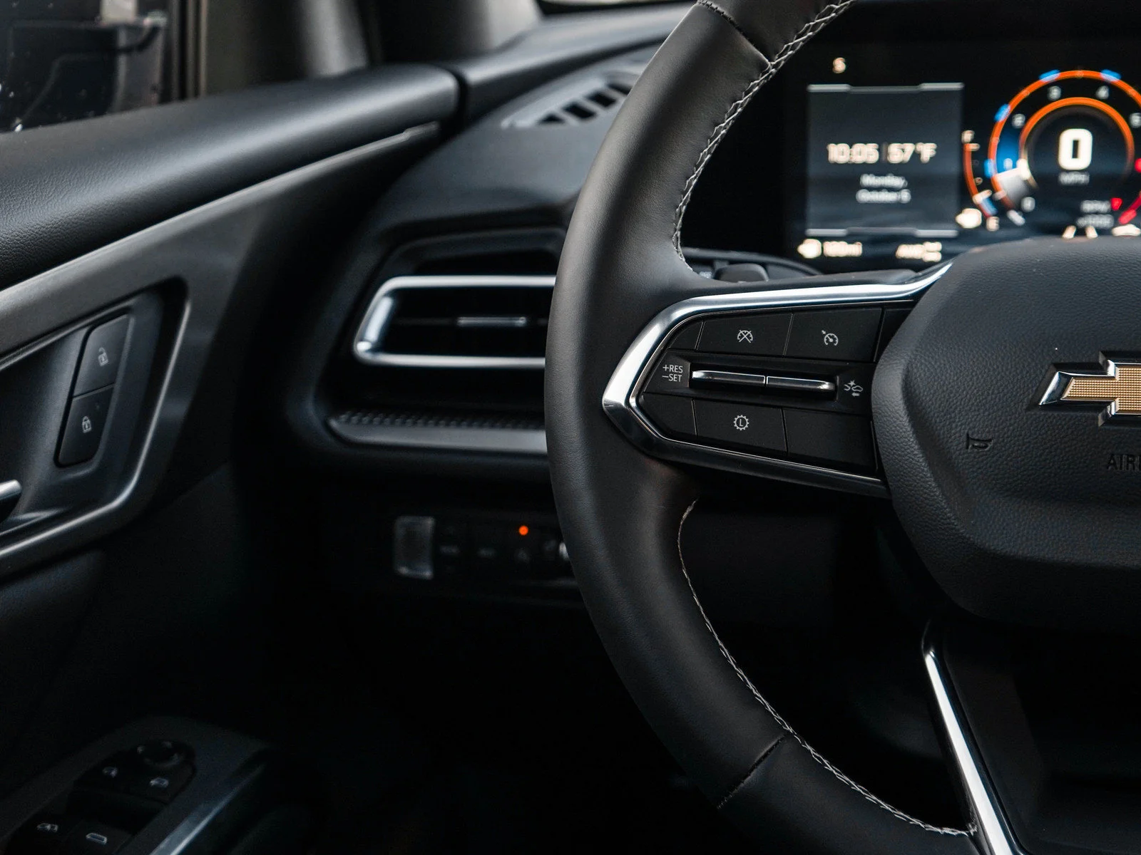New 2026 Mosaic Black Metallic Chevrolet LT image 21