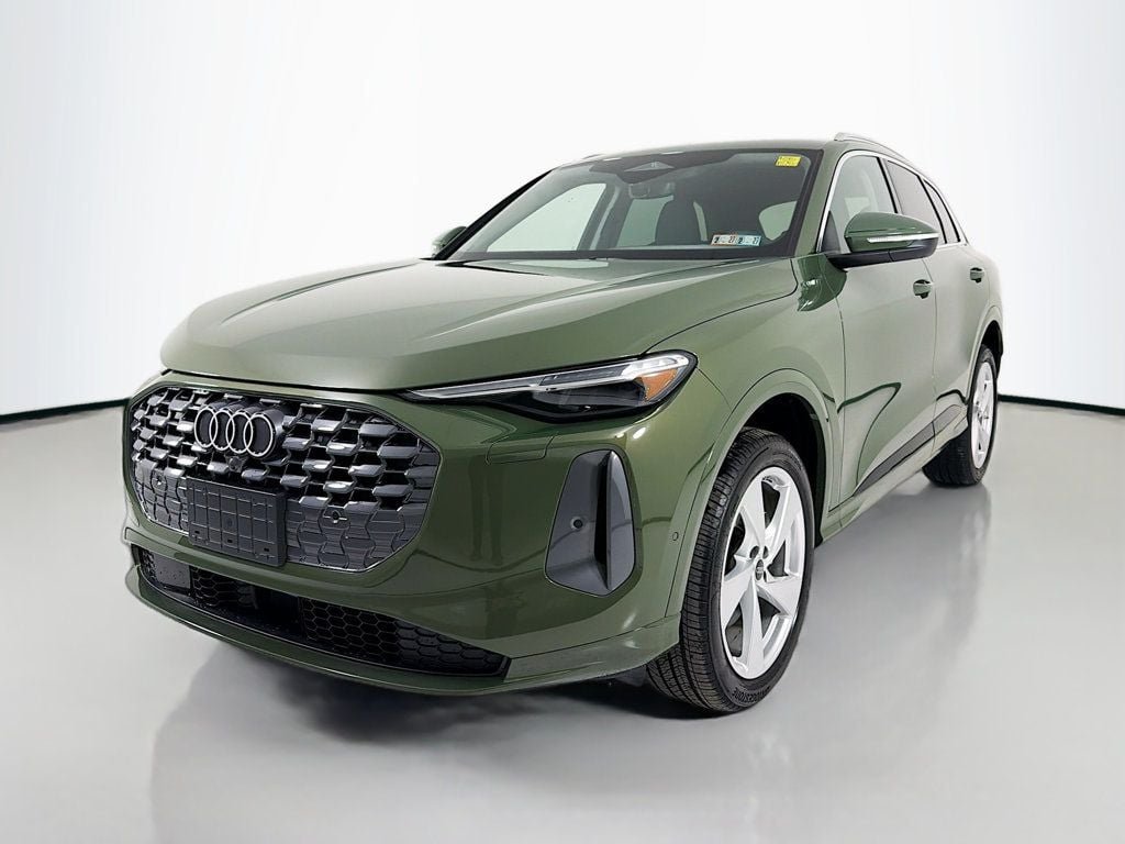 Used 2025 District Green Metallic Audi Premium Plus 2.0 TFSI quattro image 3