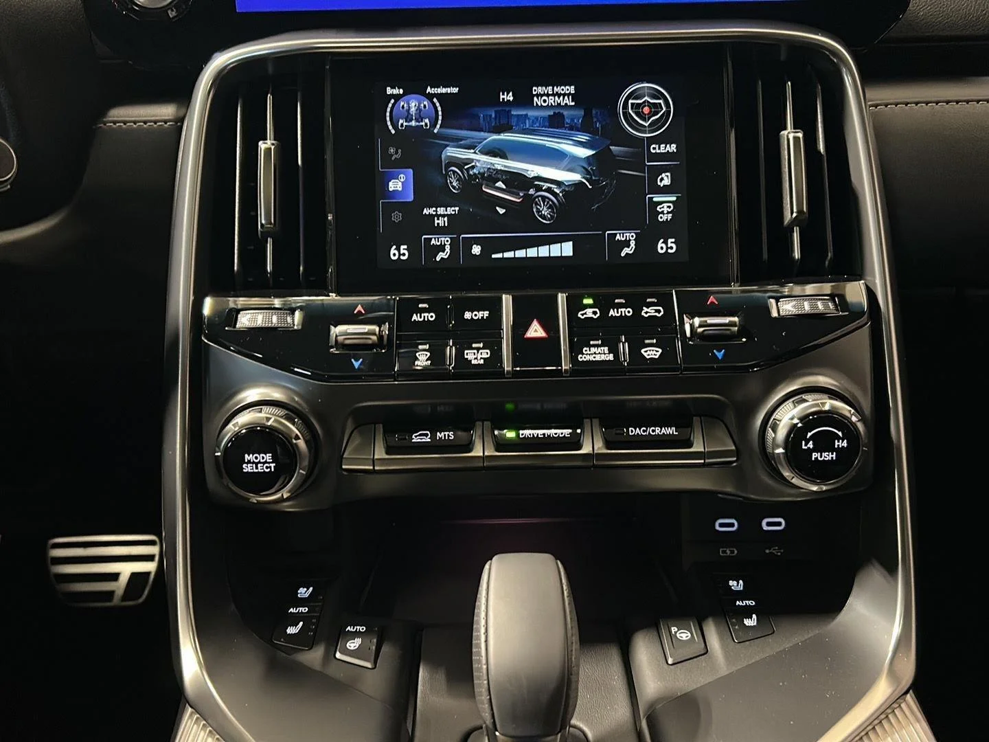 New 2026 Nori Green Pearl Lexus LX 700h F SPORT Handling image 31