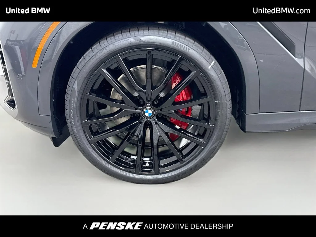New 2027 Dravit Grey Metallic BMW xDrive40i image 9